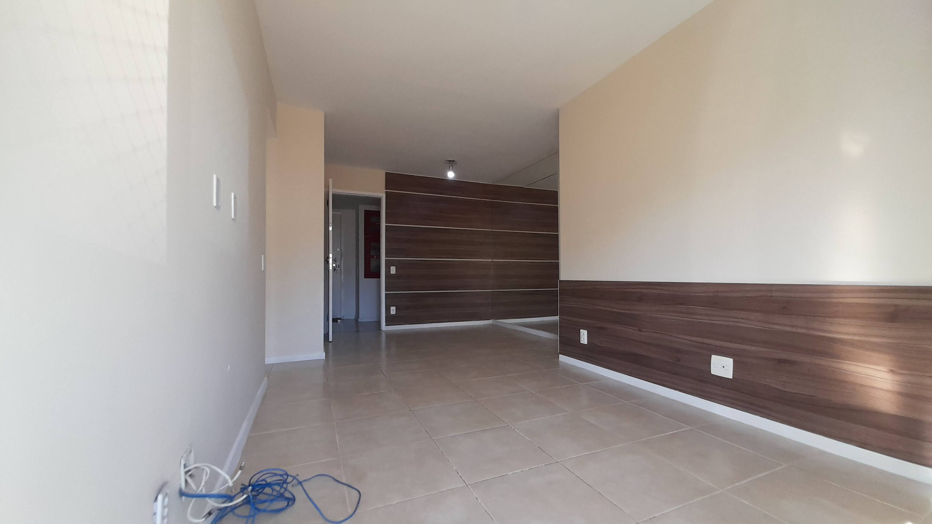 Apartamento a venda  Tijuca colado metrô.